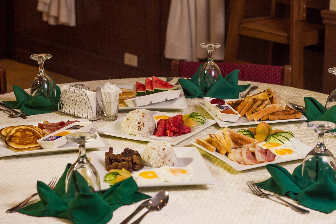 Tagaytay Country Hotel Tagaytay City Екстериор снимка